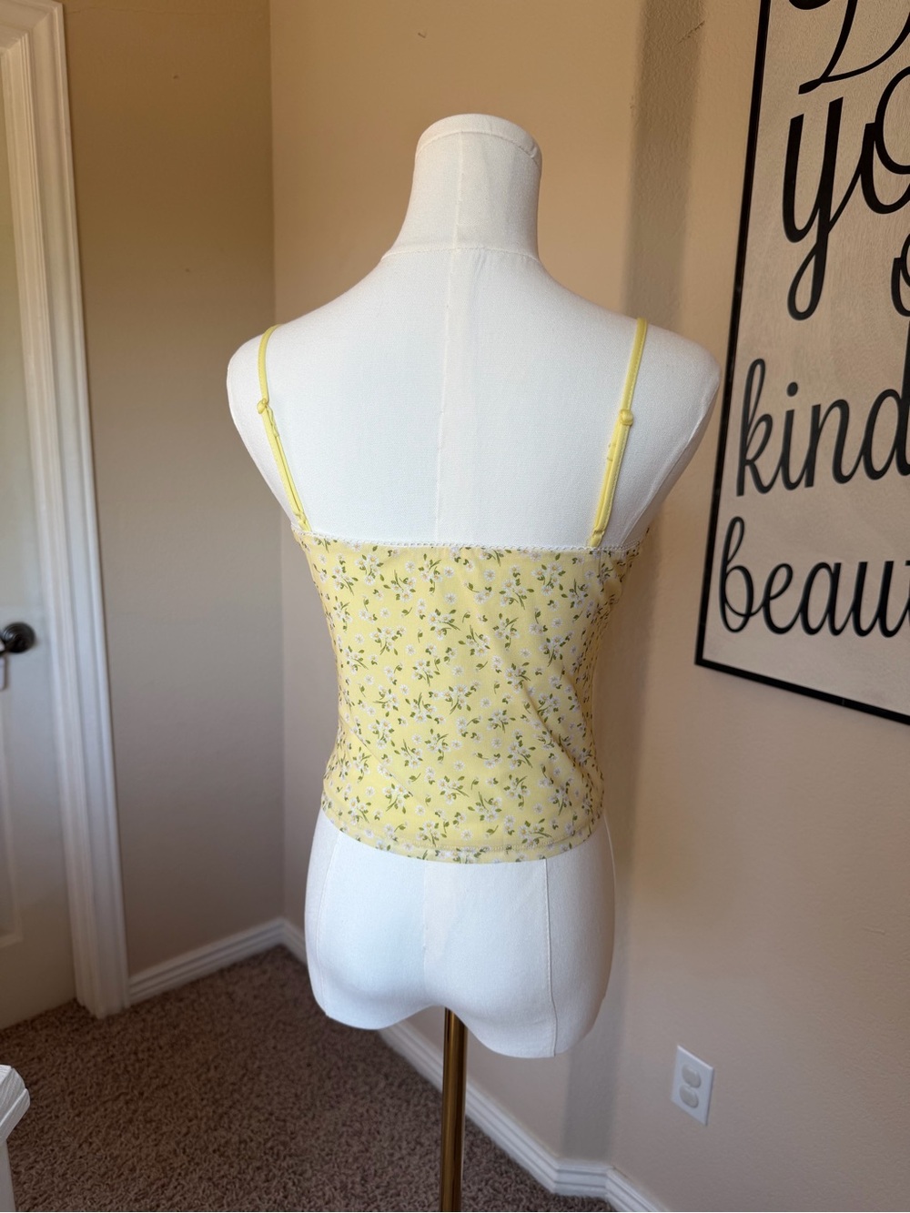 Yellow Floral Ruched Cami Top Size S - Picture 2 of 5